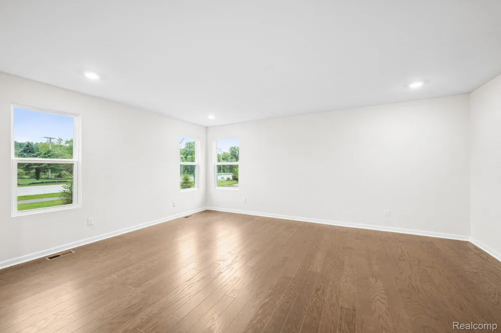 34430 Sandpiper Court Chesterfield Township, MI 48047