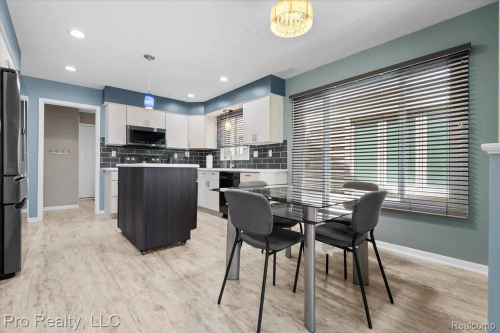 45317 Stonehedge Drive Plymouth Charter Township, MI 48170