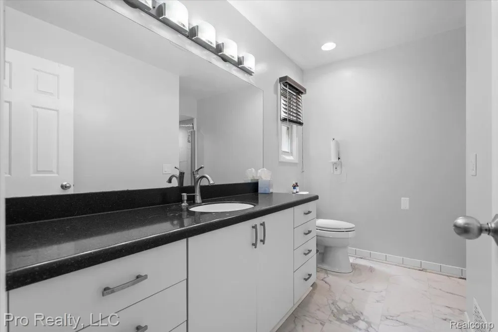 45317 Stonehedge Drive Plymouth Charter Township, MI 48170