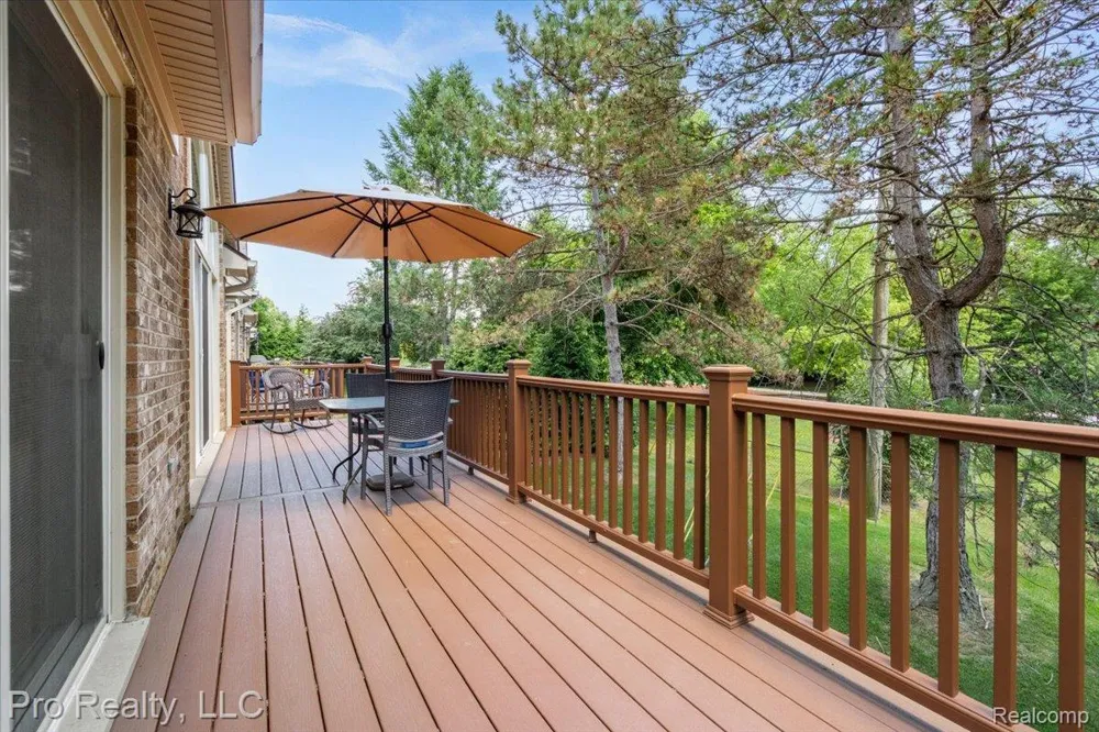 45317 Stonehedge Drive Plymouth Charter Township, MI 48170