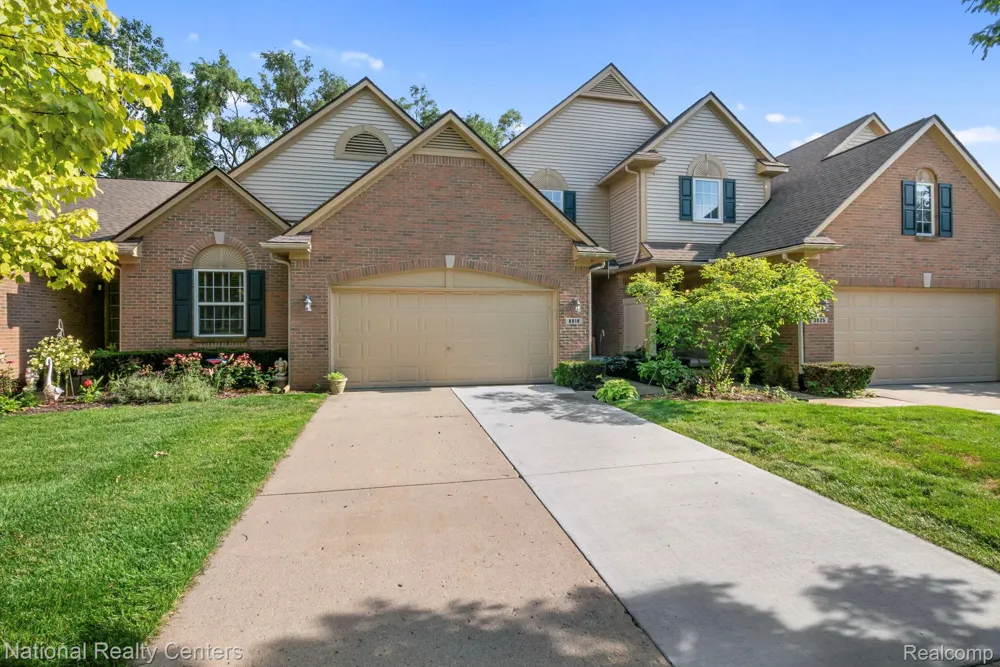 8019 Springdale Drive White Lake Charter Township, MI 48386