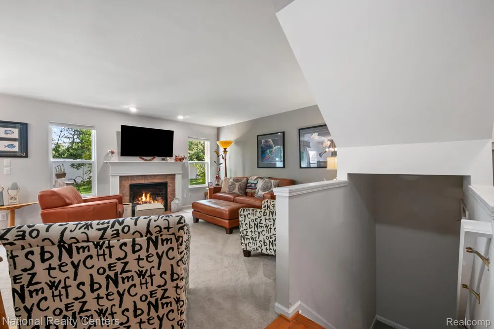 8019 Springdale Drive White Lake Charter Township, MI 48386