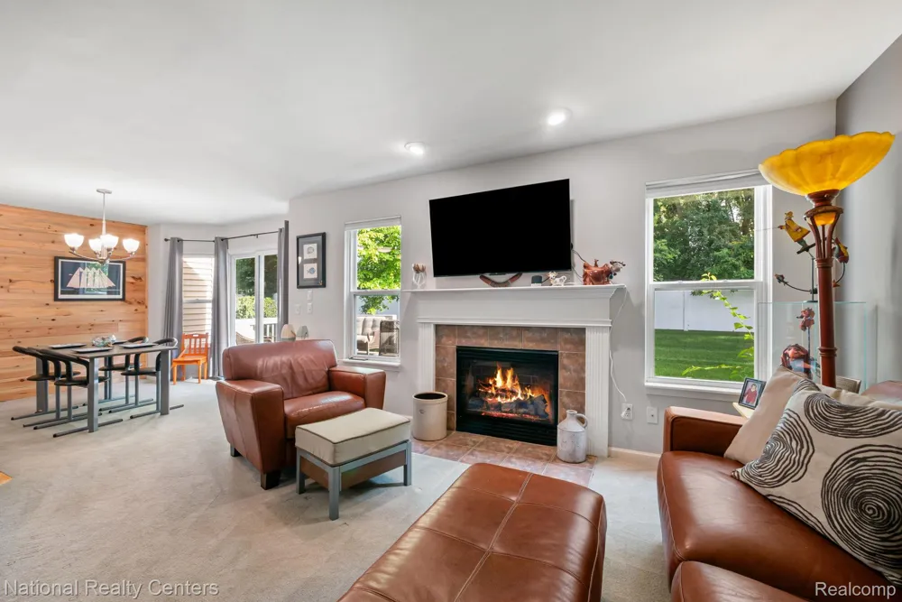 8019 Springdale Drive White Lake Charter Township, MI 48386