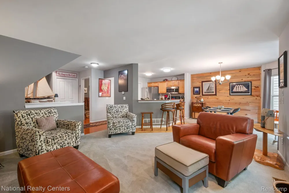 8019 Springdale Drive White Lake Charter Township, MI 48386