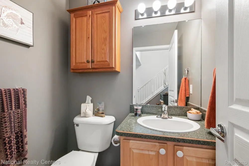 8019 Springdale Drive White Lake Charter Township, MI 48386