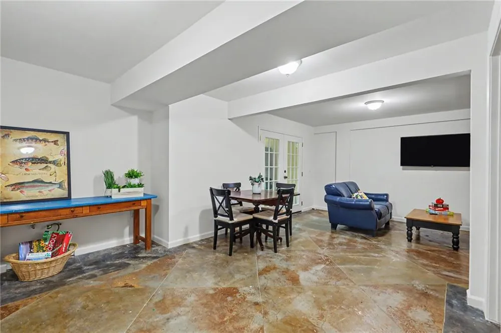 207 Raindance Lane Clayton, GA 30525