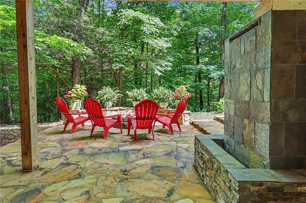 207 Raindance Lane Clayton, GA 30525
