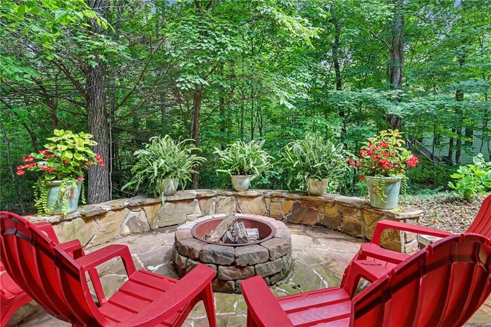 207 Raindance Lane Clayton, GA 30525