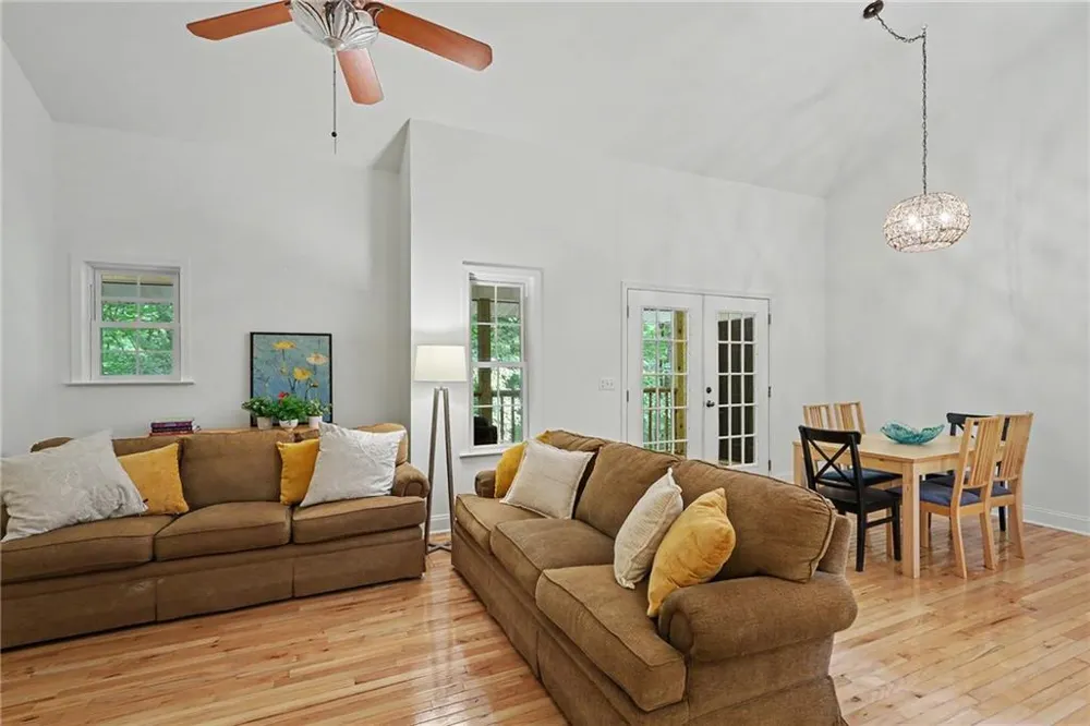 207 Raindance Lane Clayton, GA 30525