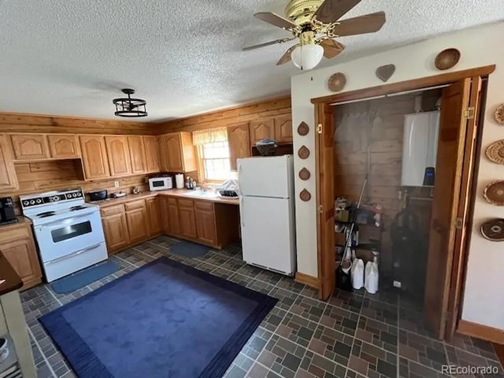 906 Huntington Lane Fort Garland, CO 81133