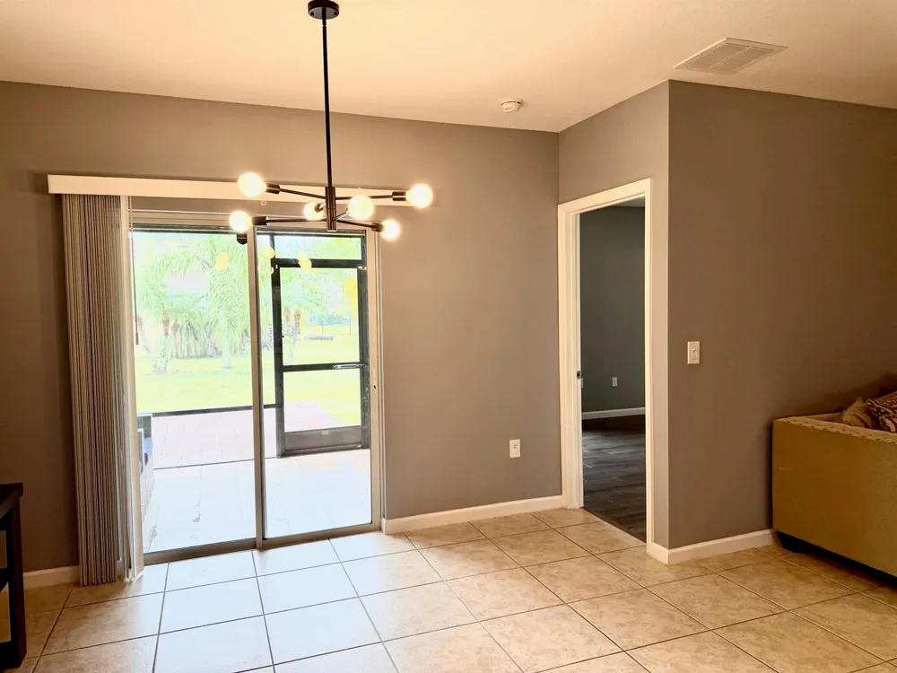 1269 SW Lexington Manor SW Vero Beach, FL 32962