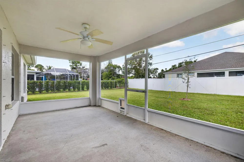 1666 SW Davis Street Port St. Lucie, FL 34953