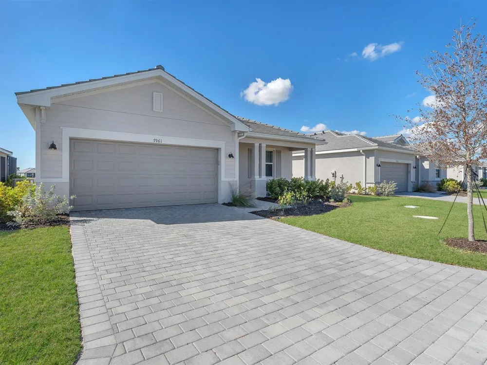 7961 Lakes Edge Lane Port Charlotte, FL 33981