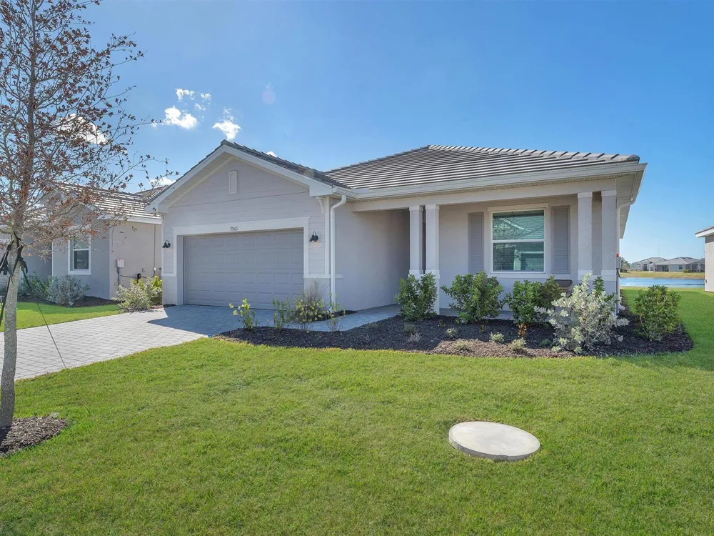 7961 Lakes Edge Lane Port Charlotte, FL 33981