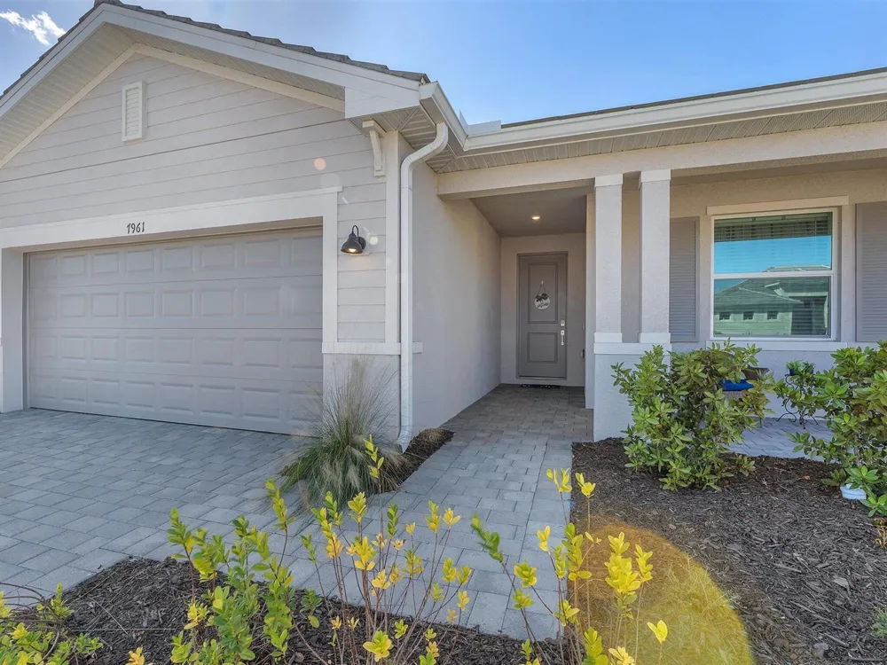 7961 Lakes Edge Lane Port Charlotte, FL 33981