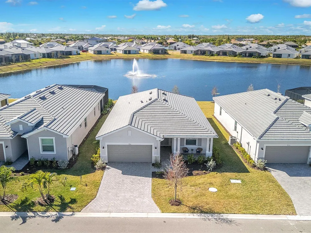7961 Lakes Edge Lane Port Charlotte, FL 33981