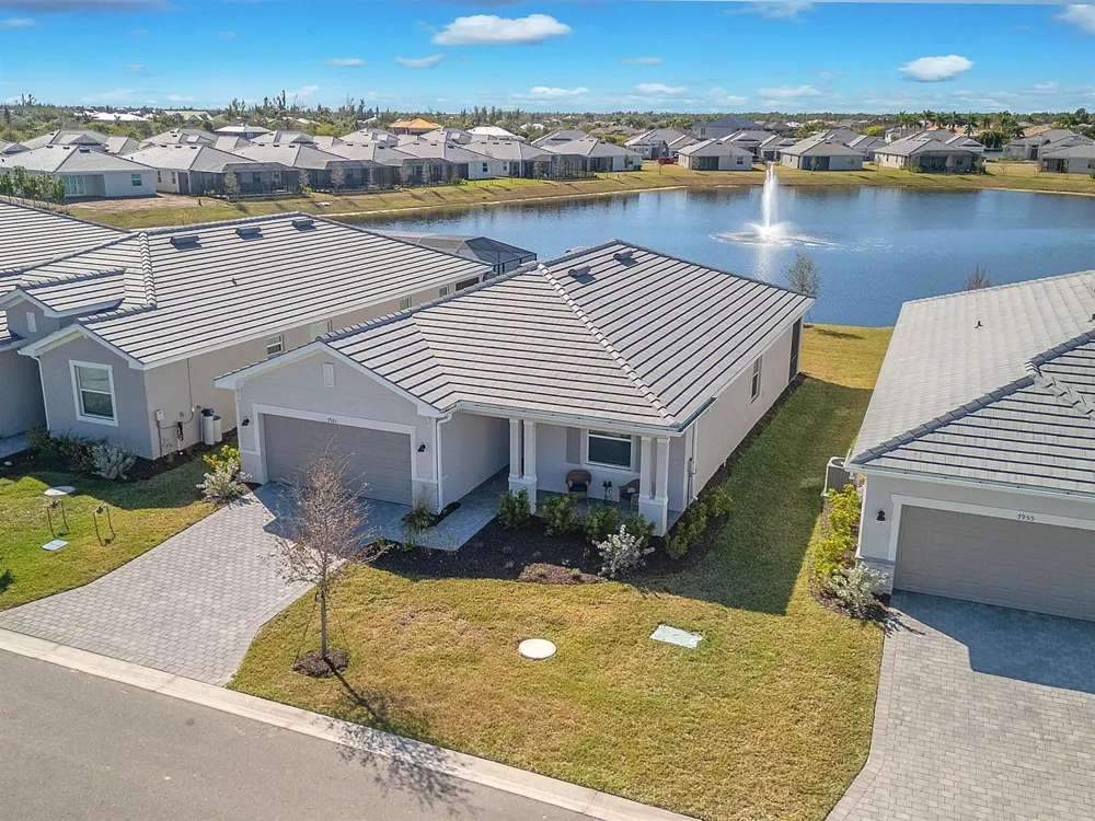 7961 Lakes Edge Lane Port Charlotte, FL 33981