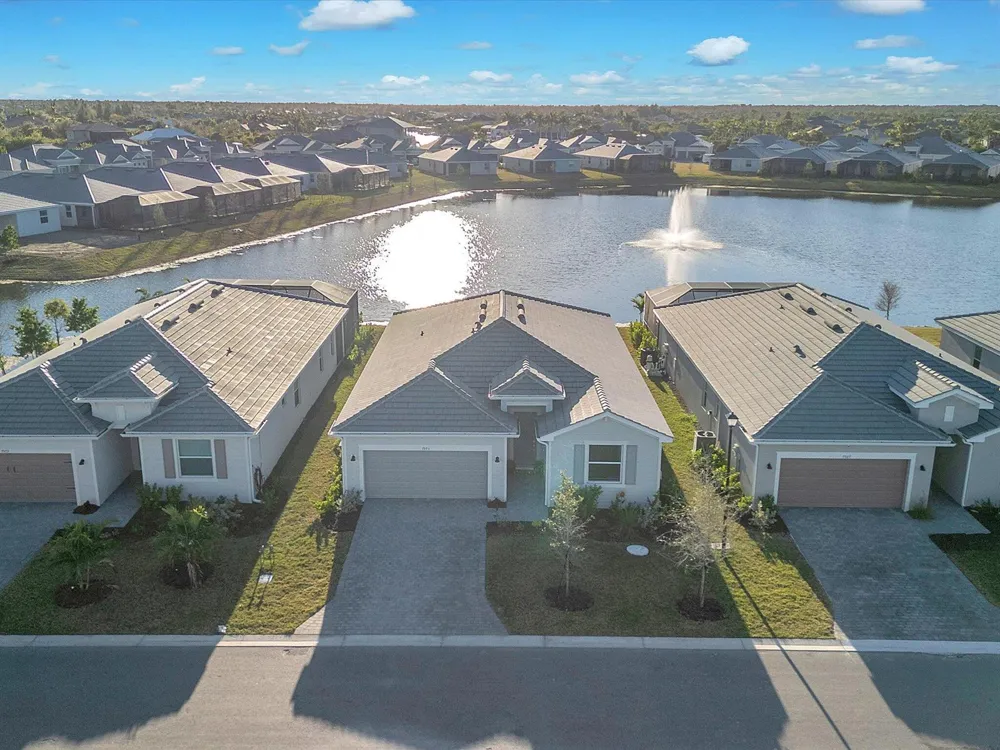 7973 Lakes Edge Lane Port Charlotte, FL 33981