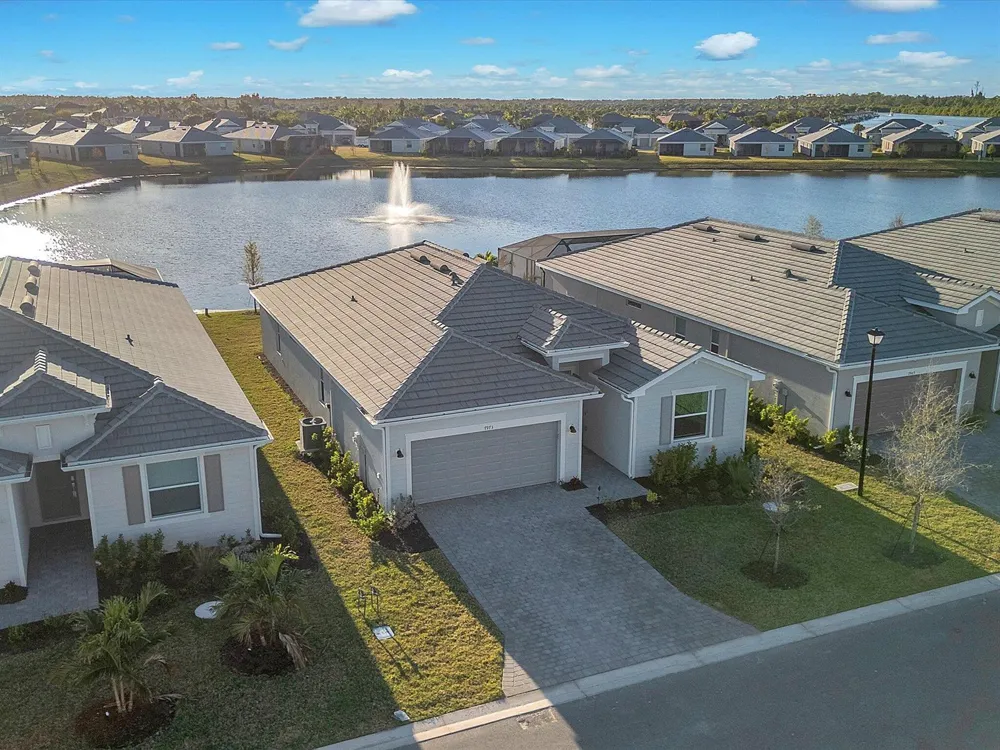 7973 Lakes Edge Lane Port Charlotte, FL 33981