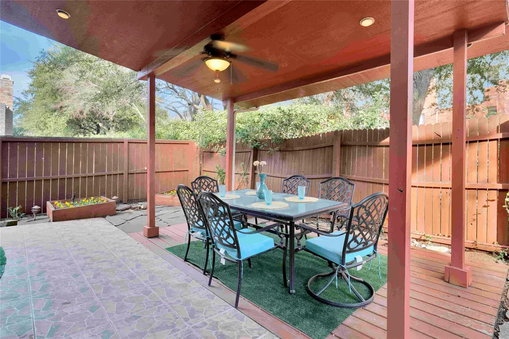 9352 Riverwalk Lane Irving, TX 75063