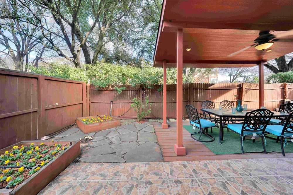 9352 Riverwalk Lane Irving, TX 75063