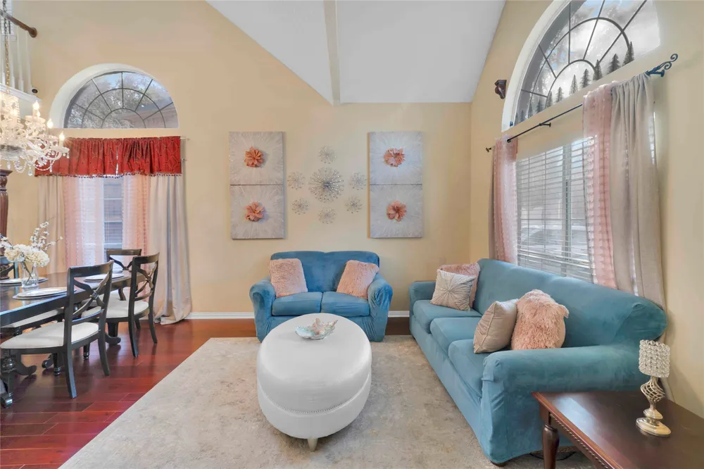 9352 Riverwalk Lane Irving, TX 75063