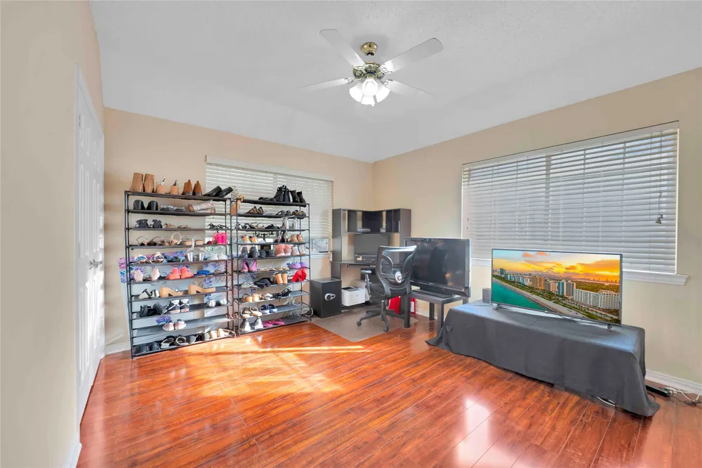 9352 Riverwalk Lane Irving, TX 75063