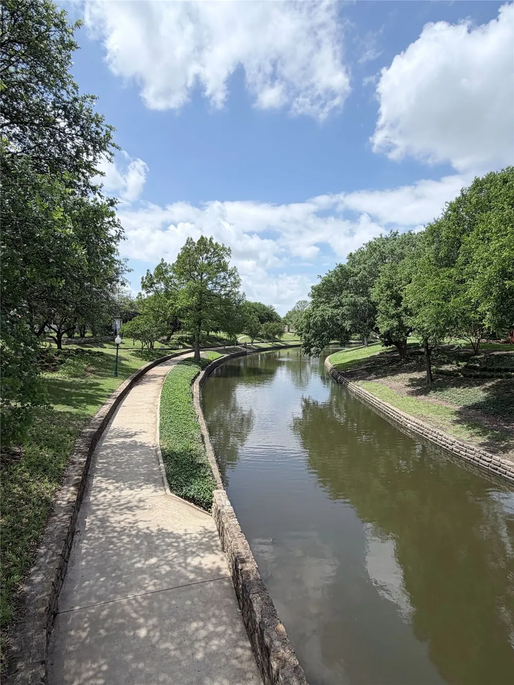 9352 Riverwalk Lane Irving, TX 75063