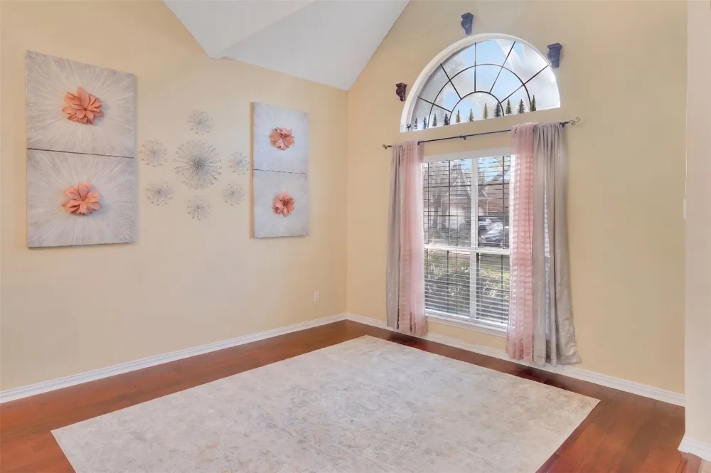 9352 Riverwalk Lane Irving, TX 75063
