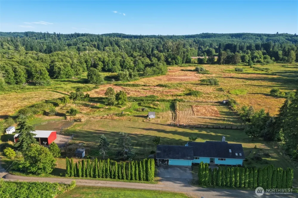 32 Thompson Lane Elma, WA 98541