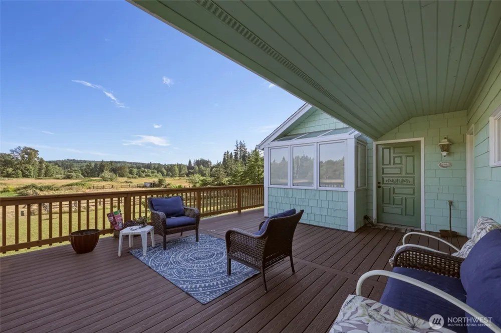 32 Thompson Lane Elma, WA 98541