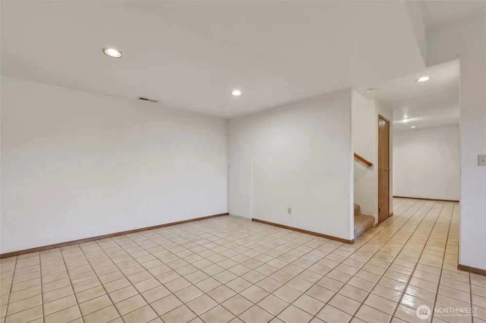32 Thompson Lane Elma, WA 98541
