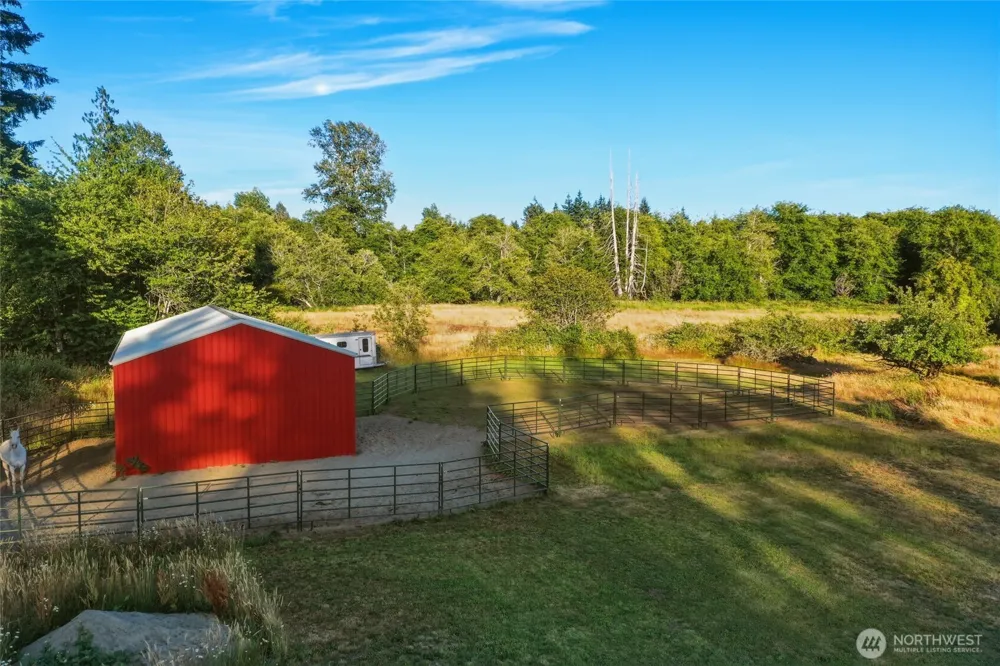 32 Thompson Lane Elma, WA 98541