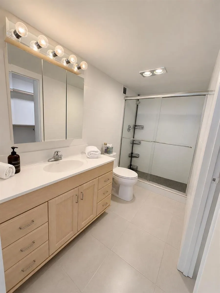 1620 S Ocean Boulevard #8H Lauderdale By The Sea, FL 33062