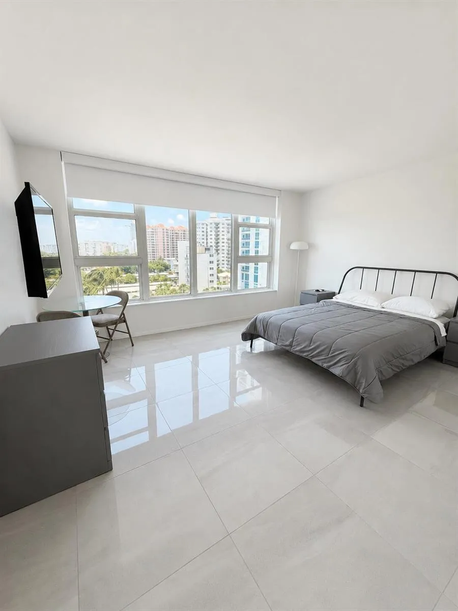 1620 S Ocean Boulevard #8H Lauderdale By The Sea, FL 33062