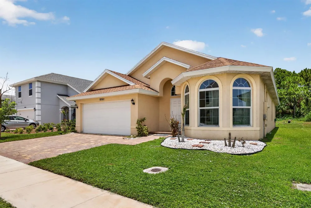 9760 Palm Breezes Drive Fort Pierce, FL 34945