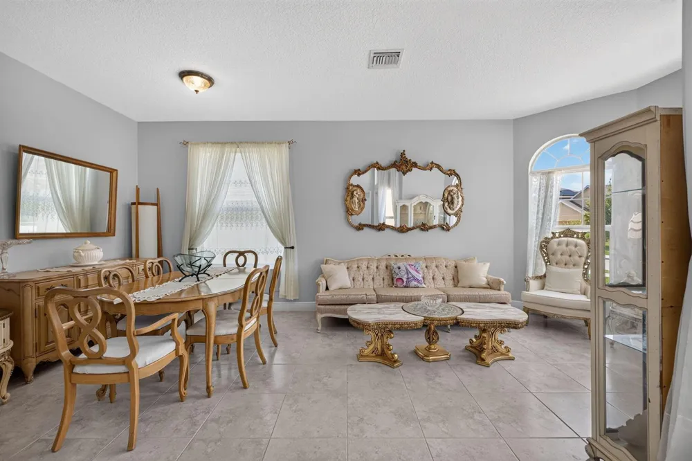 9760 Palm Breezes Drive Fort Pierce, FL 34945