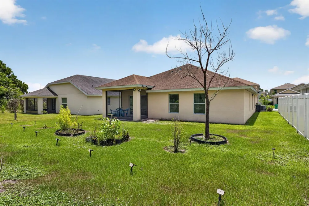 9760 Palm Breezes Drive Fort Pierce, FL 34945