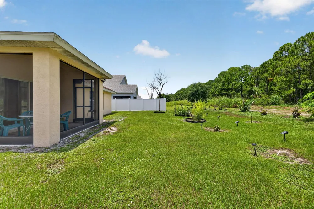 9760 Palm Breezes Drive Fort Pierce, FL 34945