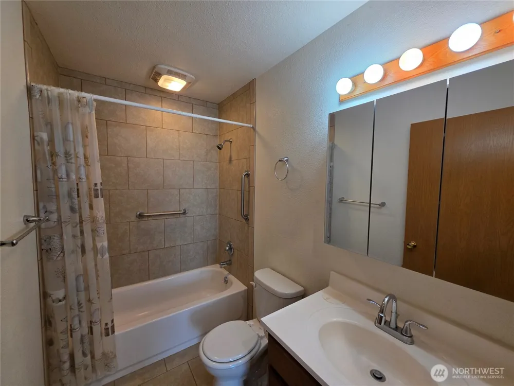 714 S Michael Street Moses Lake, WA 98837