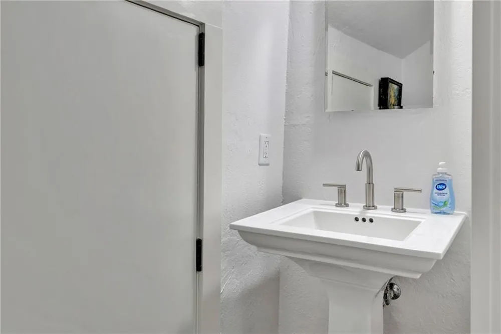1102 Emory Street Oxford, GA 30054