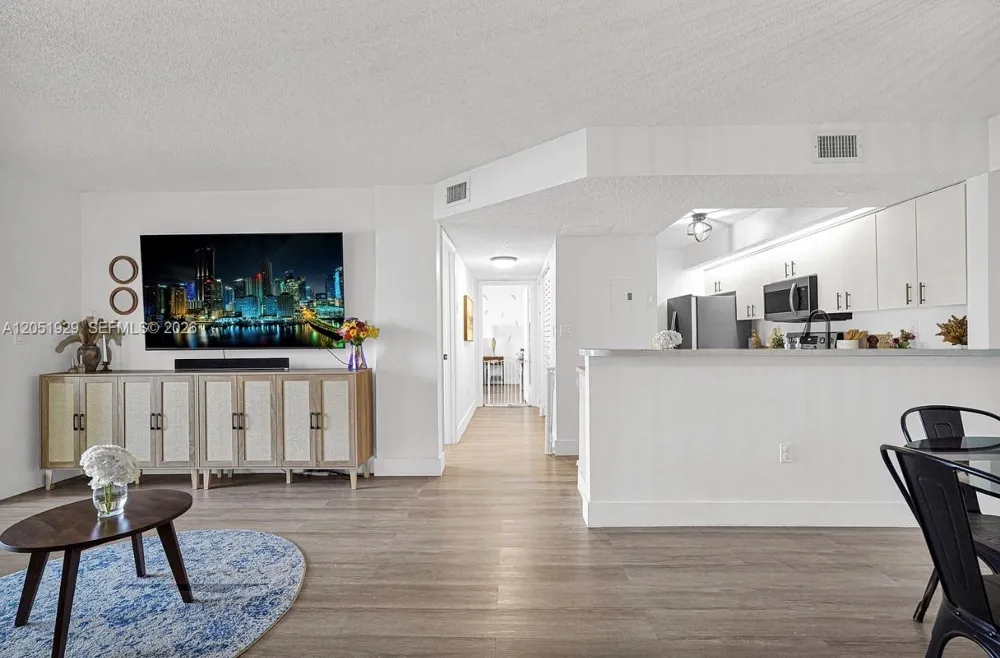 8680 SW 212th St #105 Cutler Bay, FL 33189