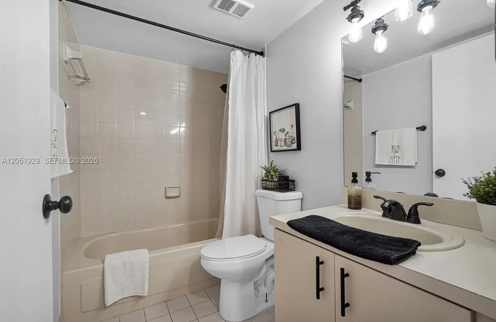 8680 SW 212th St #105 Cutler Bay, FL 33189