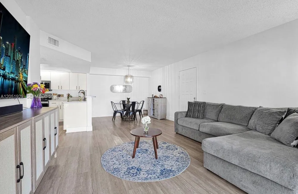 8680 SW 212th St #105 Cutler Bay, FL 33189