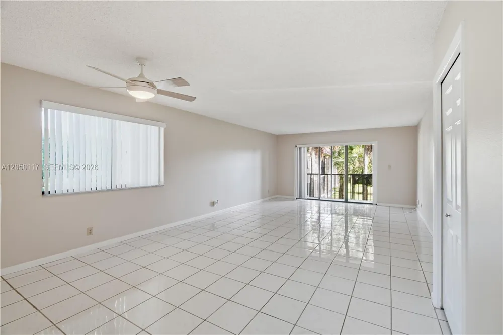 16252 Laurel Dr #201 Weston, FL 33326