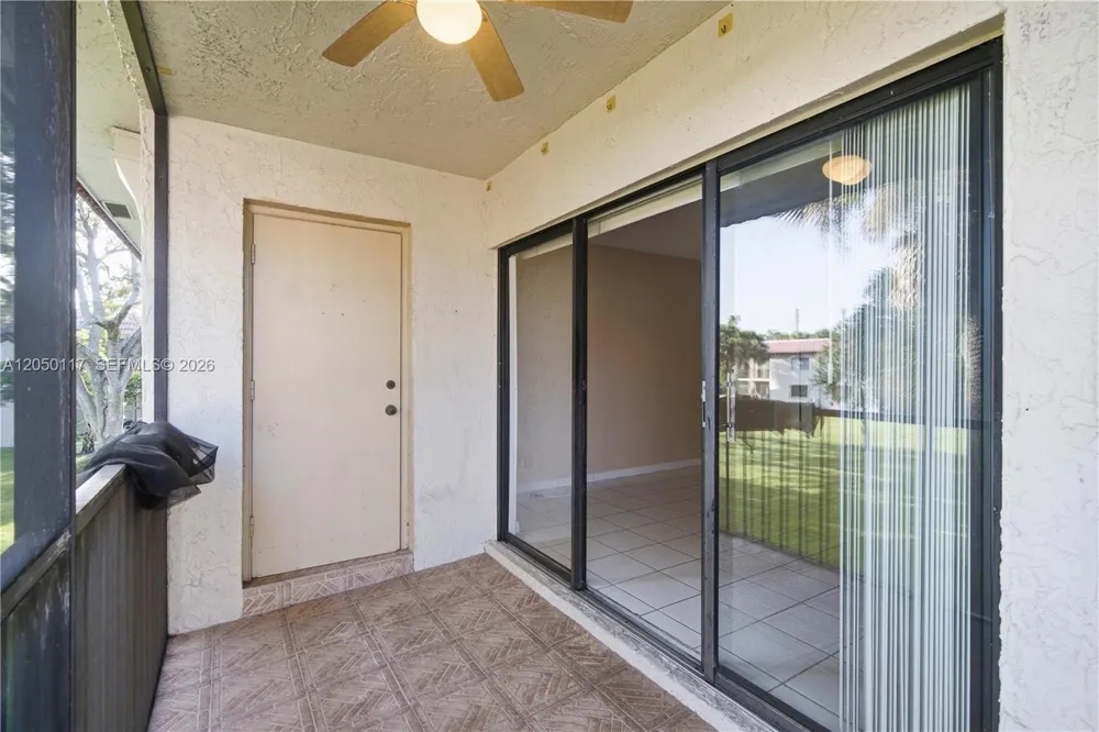 16252 Laurel Dr #201 Weston, FL 33326