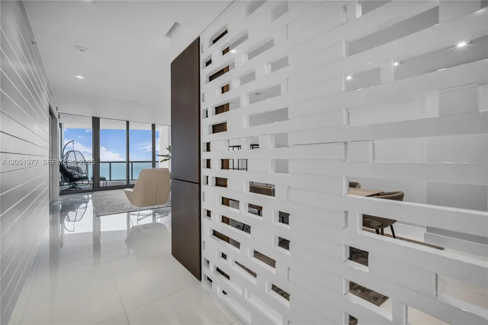 17121 Collins Avenue #4205 Sunny Isles Beach, FL 33160