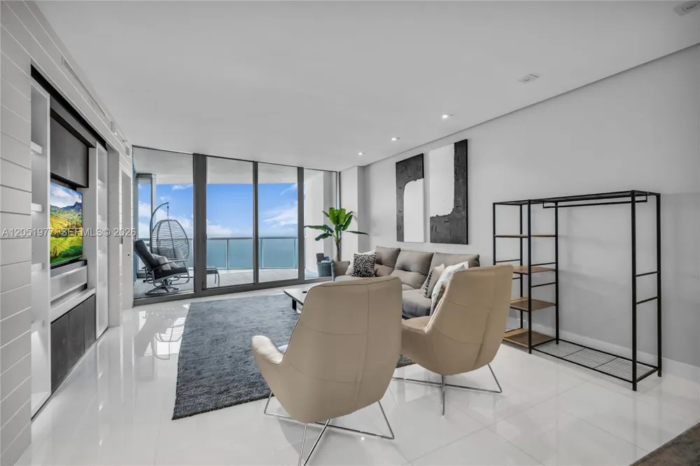 17121 Collins Avenue #4205 Sunny Isles Beach, FL 33160