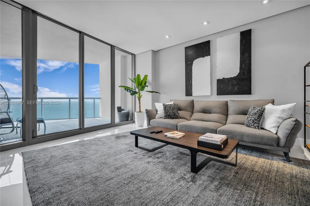 17121 Collins Avenue #4205 Sunny Isles Beach, FL 33160