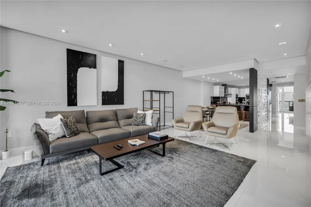 17121 Collins Avenue #4205 Sunny Isles Beach, FL 33160